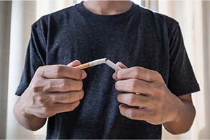 dont-smoke-300x200 Breaking a cigarette to quit smoking